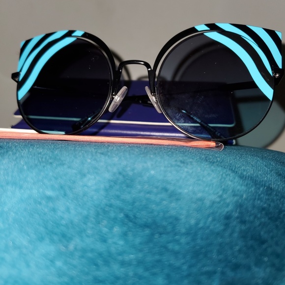 Authentic Fendi Sunglasses- main image 6